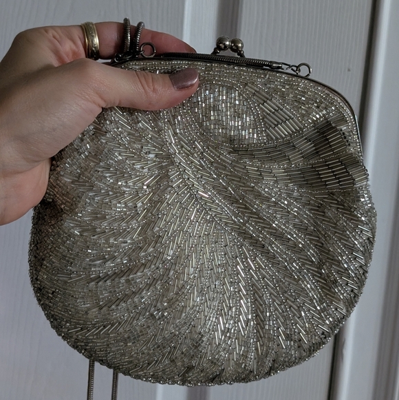 Vintage Silver Fully Beaded Clutch Bag Seashell Swirl Pattern - Picture 4 of 6